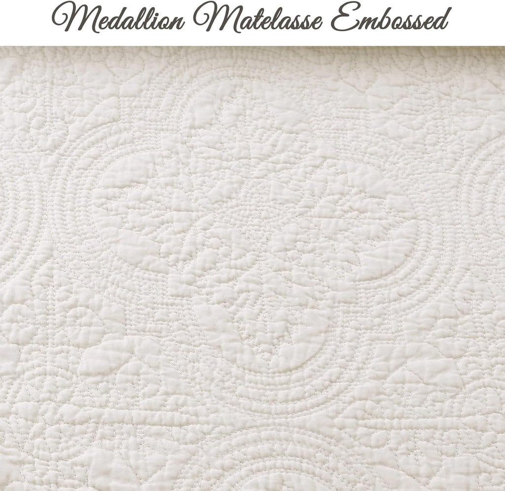 Cozy Line Home Fashions 100% Cotton Medallion Off White Matelasse Embossed Bedding Quilt Set, Reversible Lightweight Bedspread, Coverlet for All Season (Blantyre - Ivory, Queen - 3 piece)