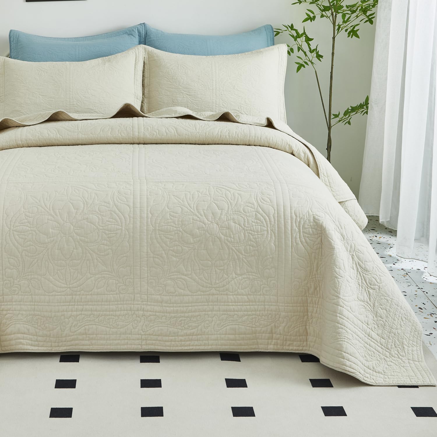 WINLIFE 100% Cotton Quilt Set Full/Queen 90x98 Inch Beige Summer Bedspread Super Soft Lightweight Matelasse Embroidery Floral Coverlets for All Season, 3 Piece (1 Quilt, 2 Pillow Shams)