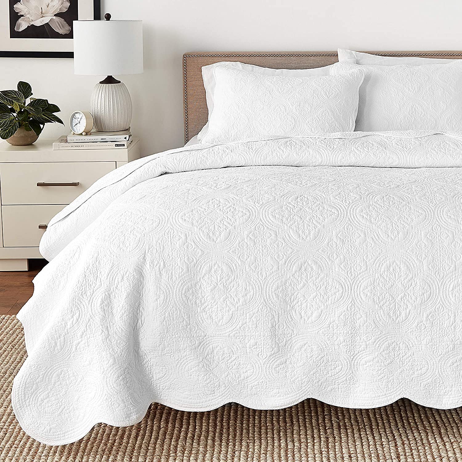 Cozy Line Home Fashions 100% Cotton Medallion Off White Matelasse Embossed Bedding Quilt Set, Reversible Lightweight Bedspread, Coverlet for All Season (Blantyre - Ivory, Queen - 3 piece)