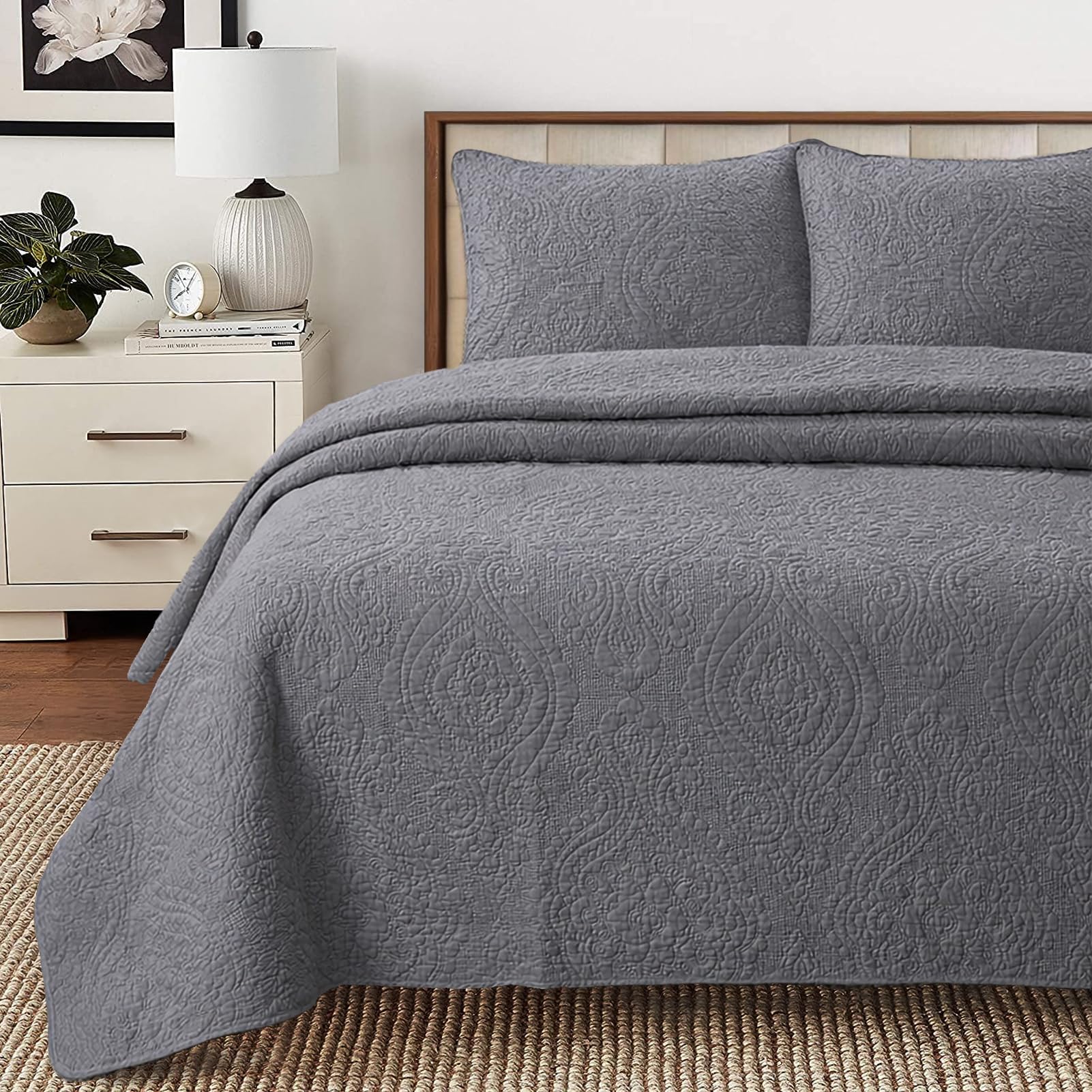 Cozy Line Home Fashions 100% Cotton Medallion Off White Matelasse Embossed Bedding Quilt Set, Reversible Lightweight Bedspread, Coverlet for All Season (Blantyre - Ivory, Queen - 3 piece)