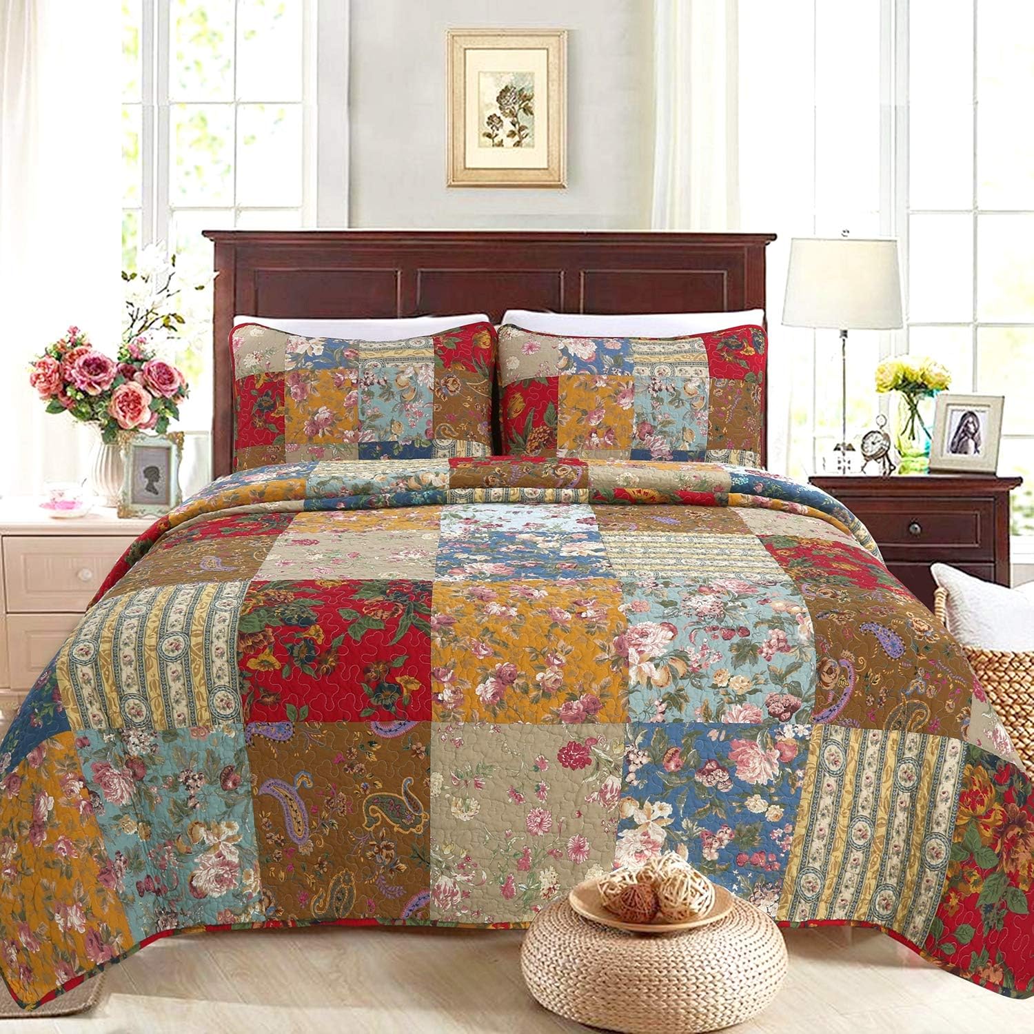 Khaki Red Farmhouse Patchwork Quilt Set, Queen Size 3-Piece Reversible Cotton Bedding