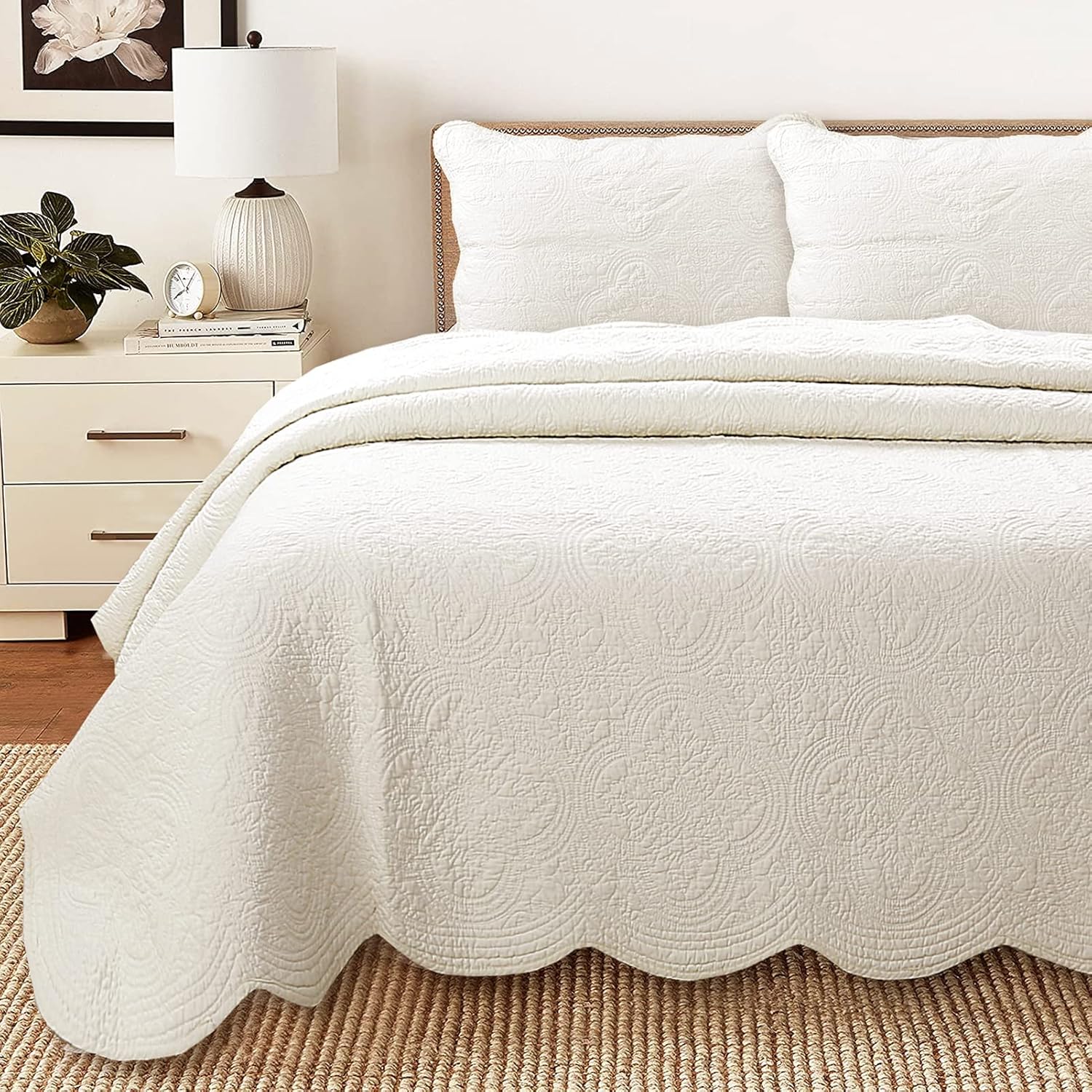 Cozy Line Home Fashions 100% Cotton Medallion Off White Matelasse Embossed Bedding Quilt Set, Reversible Lightweight Bedspread, Coverlet for All Season (Blantyre - Ivory, Queen - 3 piece)