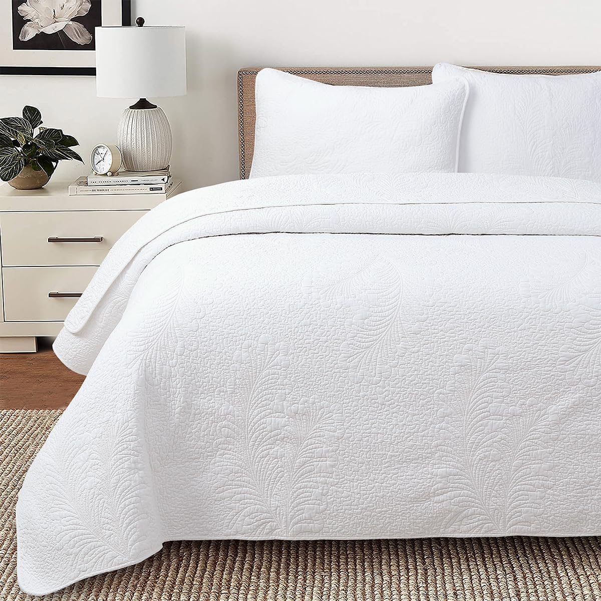 Cozy Line Home Fashions 100% Cotton Medallion Off White Matelasse Embossed Bedding Quilt Set, Reversible Lightweight Bedspread, Coverlet for All Season (Blantyre - Ivory, Queen - 3 piece)
