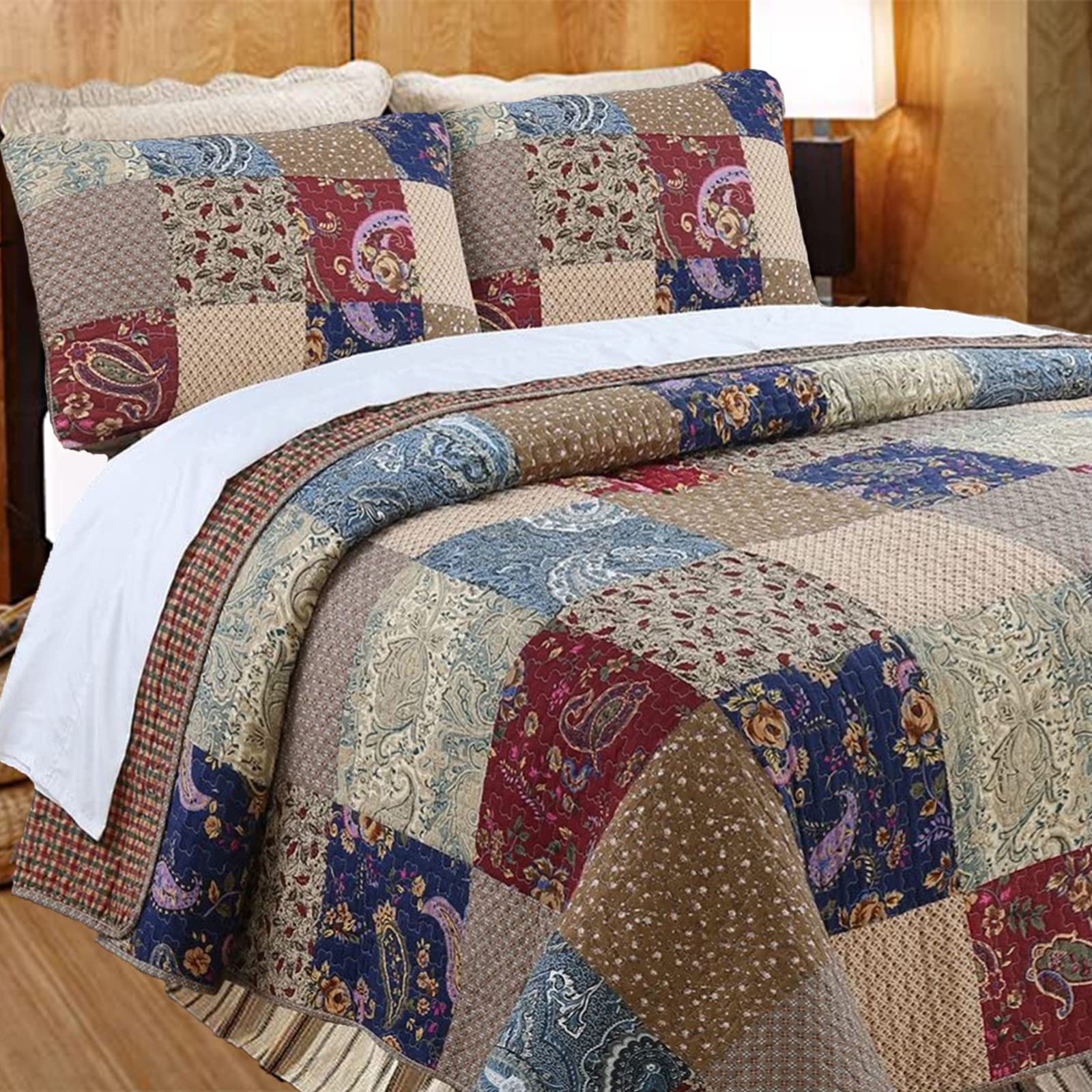Khaki Red Farmhouse Patchwork Quilt Set, Queen Size 3-Piece Reversible Cotton Bedding