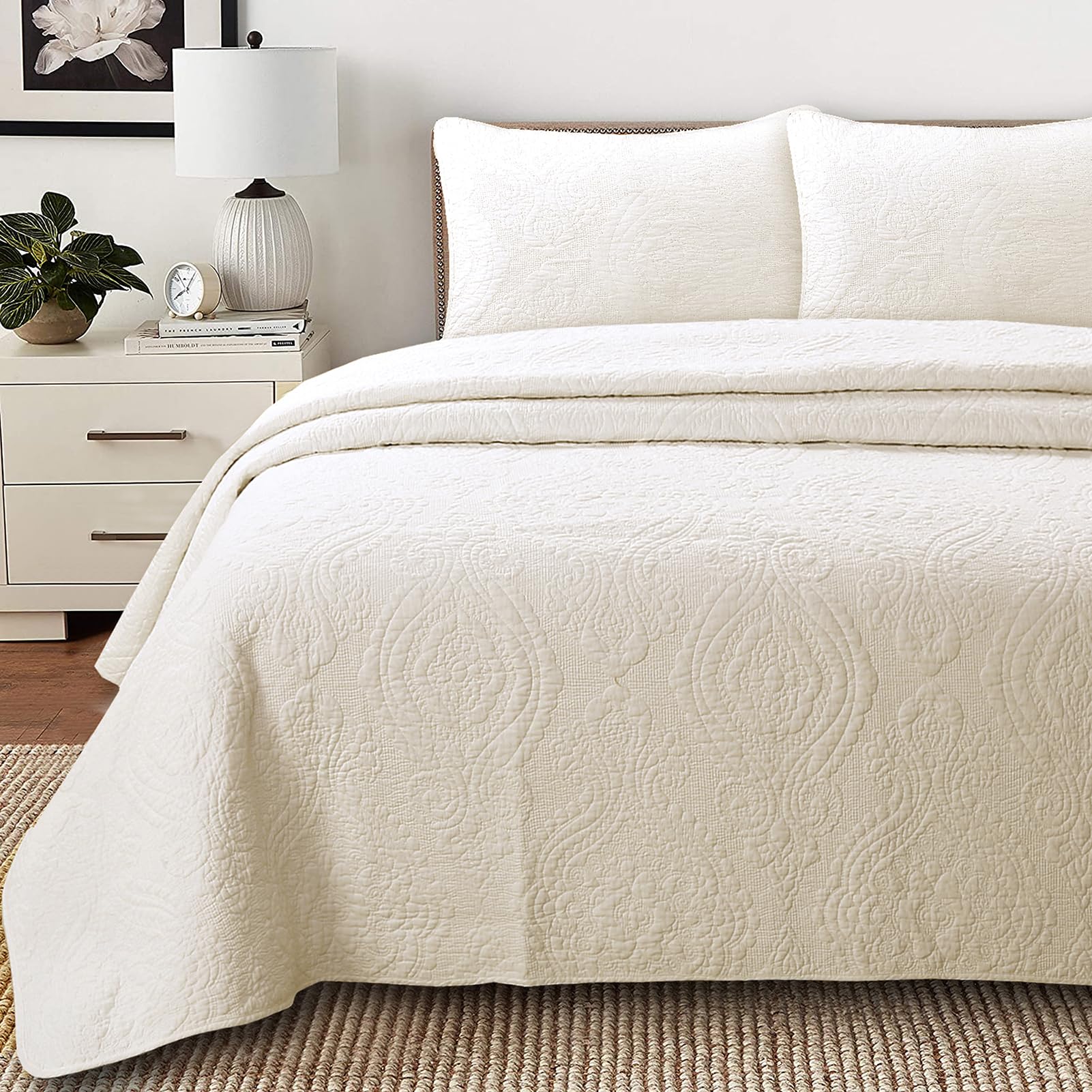Cozy Line Home Fashions 100% Cotton Medallion Off White Matelasse Embossed Bedding Quilt Set, Reversible Lightweight Bedspread, Coverlet for All Season (Blantyre - Ivory, Queen - 3 piece)