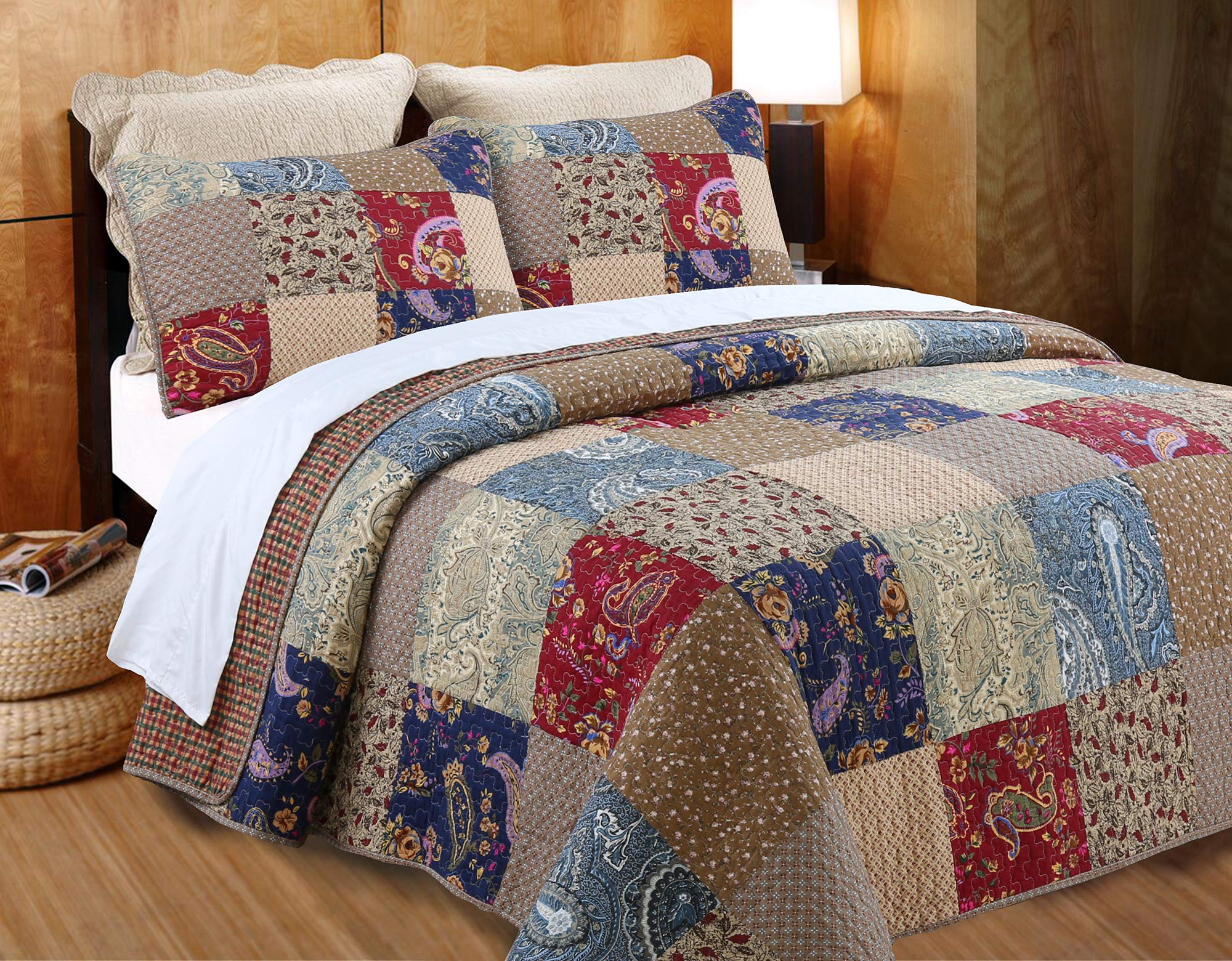 Khaki Red Farmhouse Patchwork Quilt Set, Queen Size 3-Piece Reversible Cotton Bedding