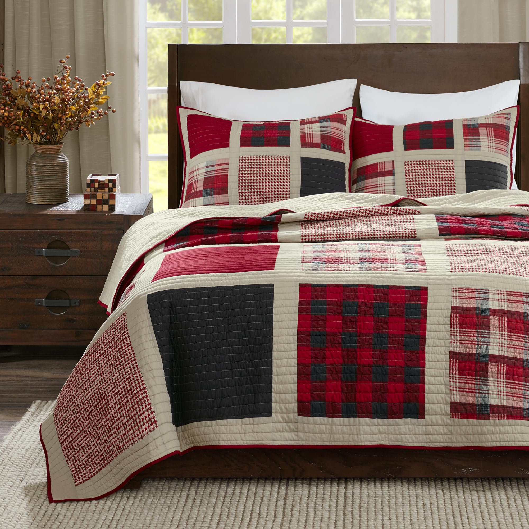 Woolrich Winter Plains Reversible Quilt Set - Cottage Styling Reversed to Solid Color, All Season Lightweight Coverlet, Cozy Bedding Layer, Matching Shams, Oversized Full/Queen, Stripes Taupe 3 Piece