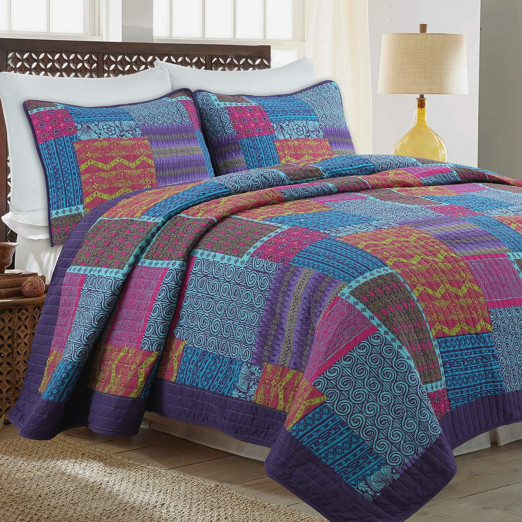 Khaki Red Farmhouse Patchwork Quilt Set, Queen Size 3-Piece Reversible Cotton Bedding