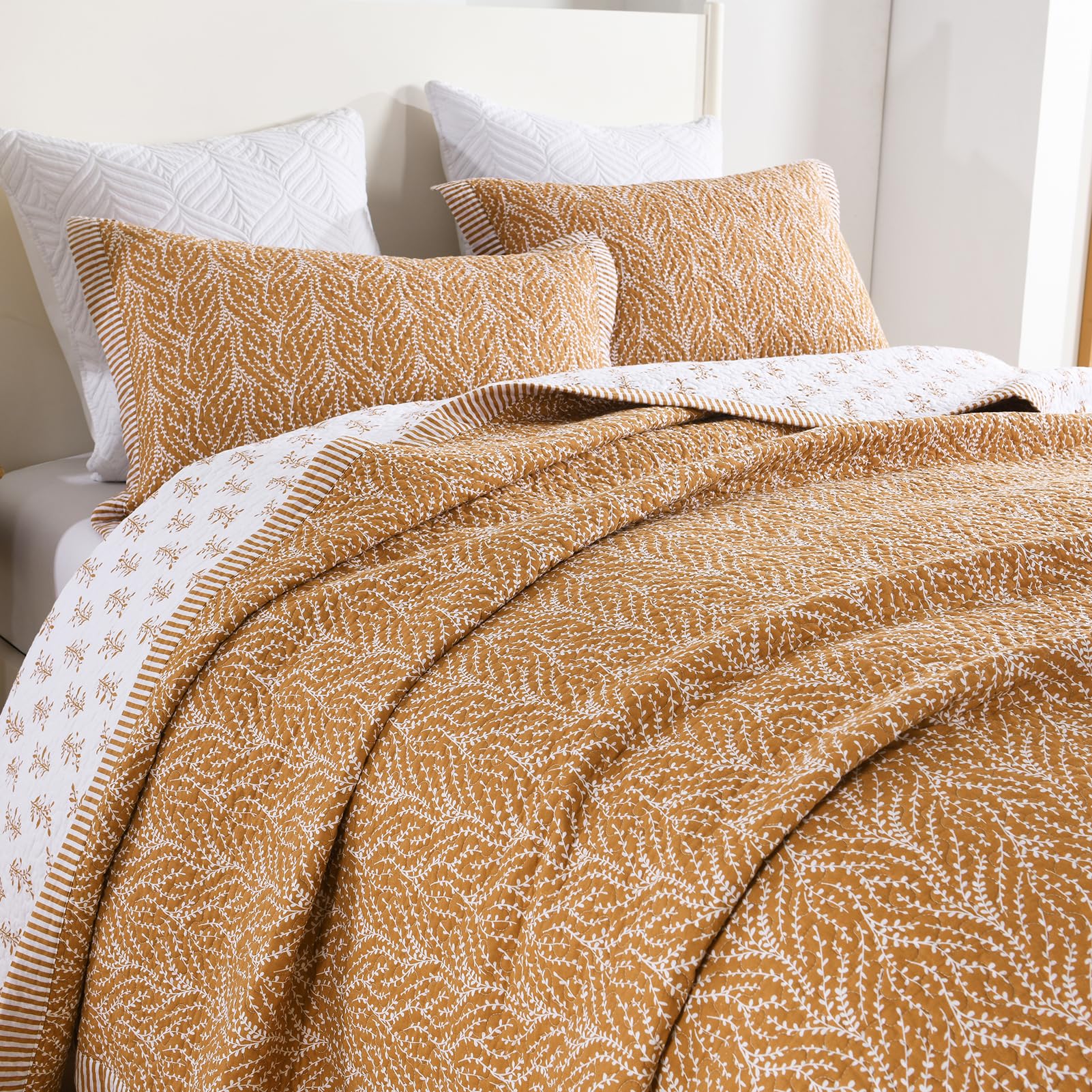 SahSahCasa Quilt Set Queen Size, 100% Cotton Quilt Bedding Set Bedspread, Botanical Pattern Solid Color Chic Lightweight Quilted Comforter for Queen Bed, White/Grayish-Blue, All Season, 3 Pieces