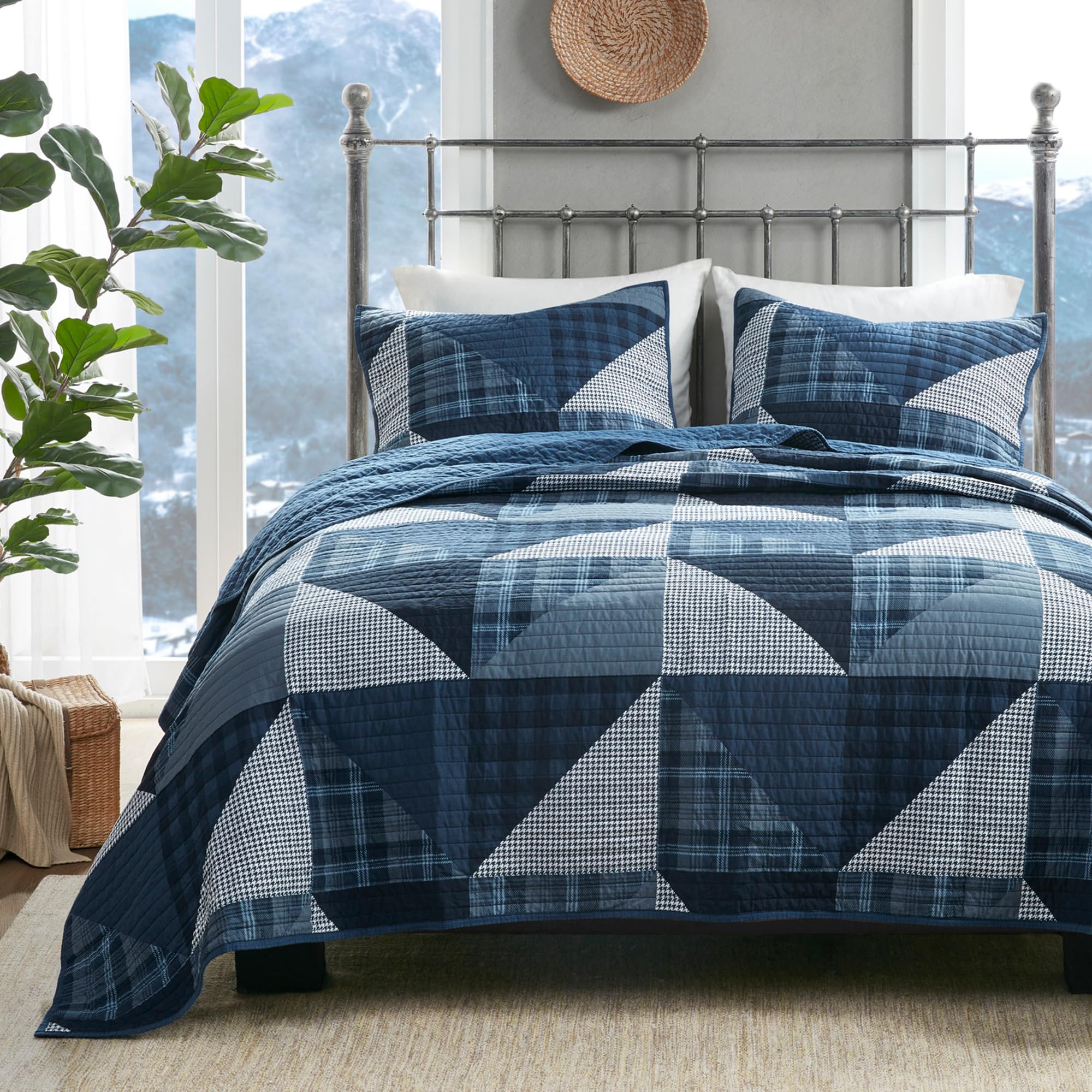 Woolrich Winter Plains Reversible Quilt Set - Cottage Styling Reversed to Solid Color, All Season Lightweight Coverlet, Cozy Bedding Layer, Matching Shams, Oversized Full/Queen, Stripes Taupe 3 Piece