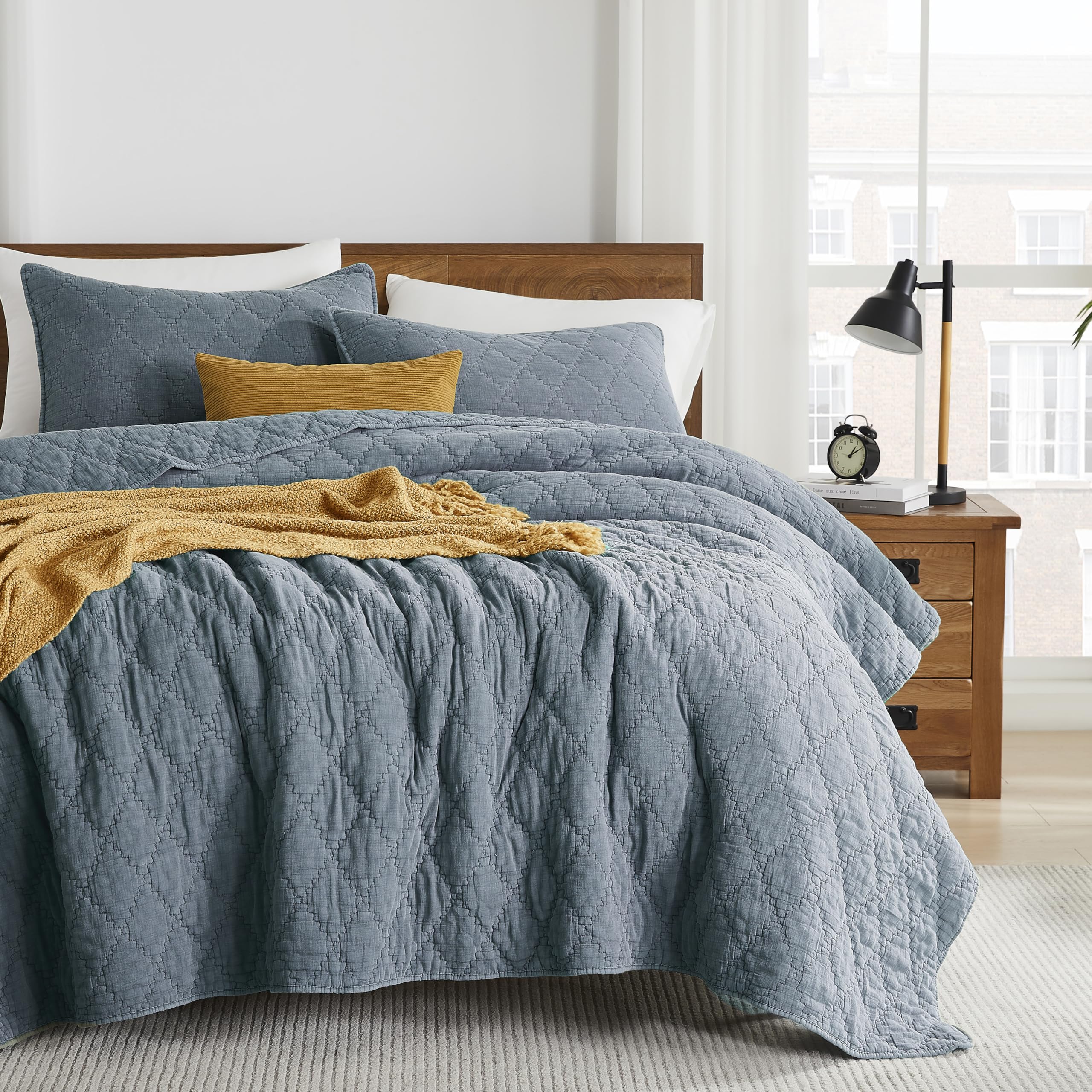 palassio Olive Green Queen Size Quilt Set, Muslin Cotton Shell Down-Alt Poly Filling, Soft Shabby Chic Rustic Farmhouse Country Bedspread, Textured Gauze Coverlet, Lightweight Bedding, 2 Shams
