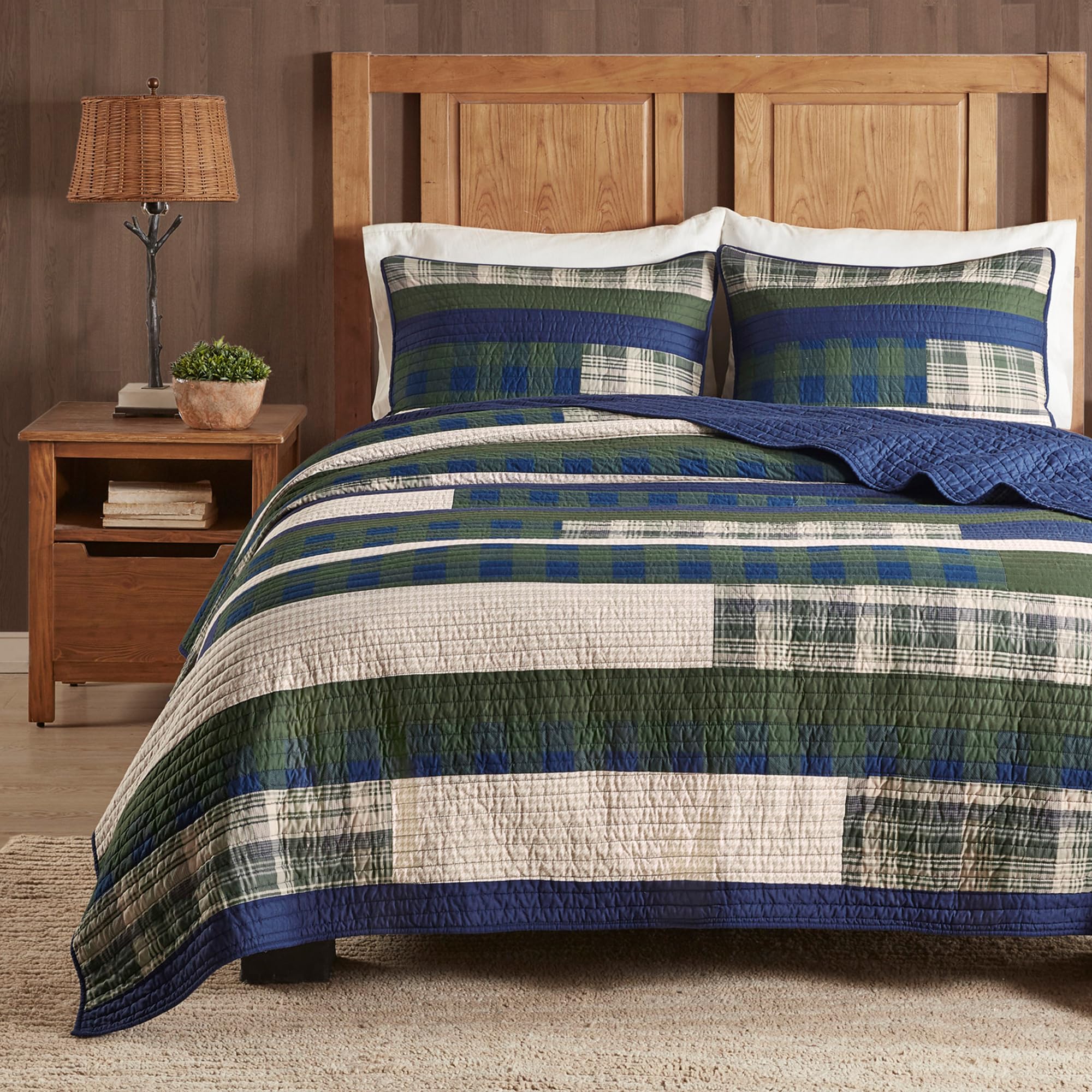 Woolrich Winter Plains Reversible Quilt Set - Cottage Styling Reversed to Solid Color, All Season Lightweight Coverlet, Cozy Bedding Layer, Matching Shams, Oversized Full/Queen, Stripes Taupe 3 Piece
