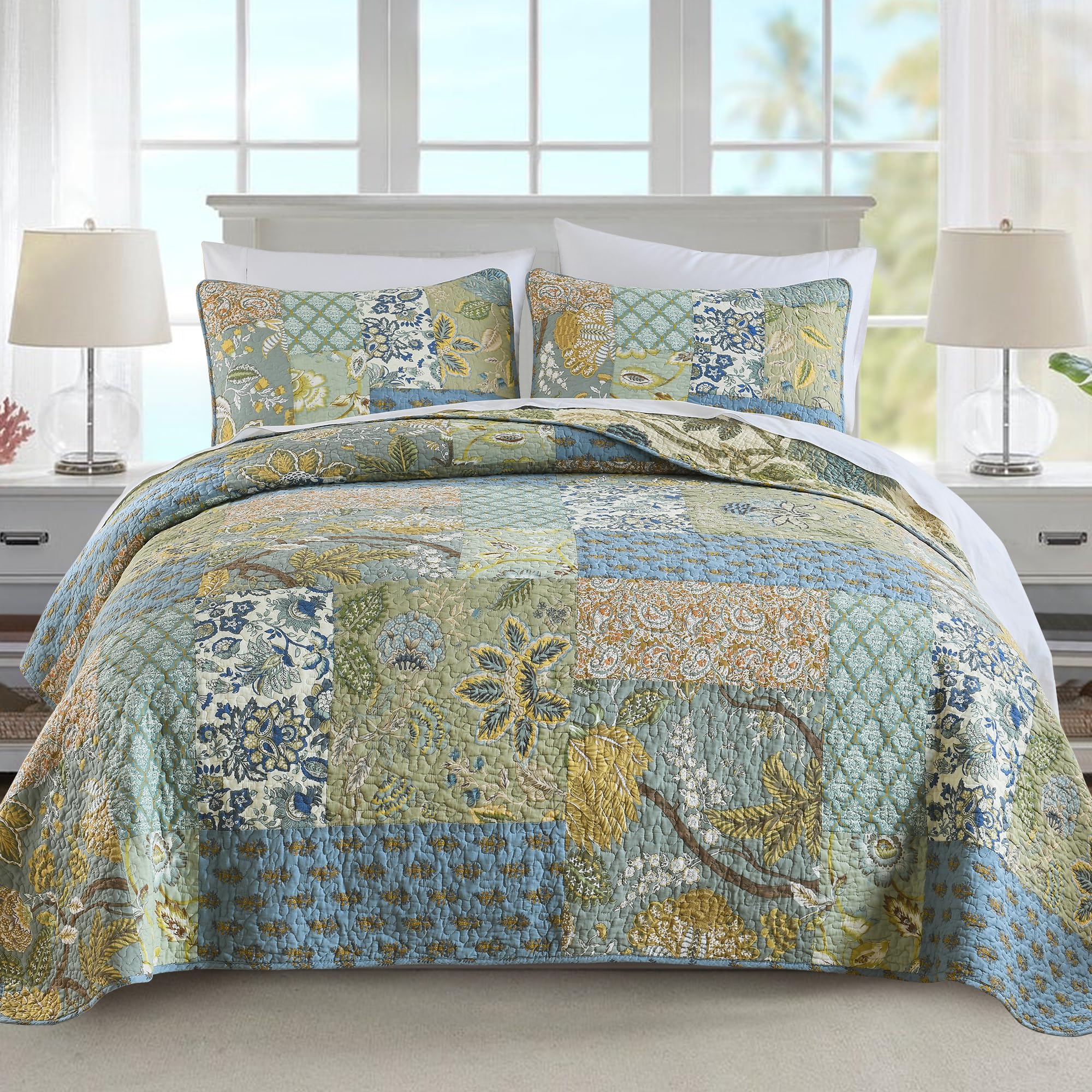 NEWLAKE Quilt Set Queen Size, 100% Cotton Patchwork Green Bohemian Quilt Sets, Reversible Bedspread Lightweight and Breathable for All Seasons, Soft Quilted Bedspread with 2 Pillow Shams