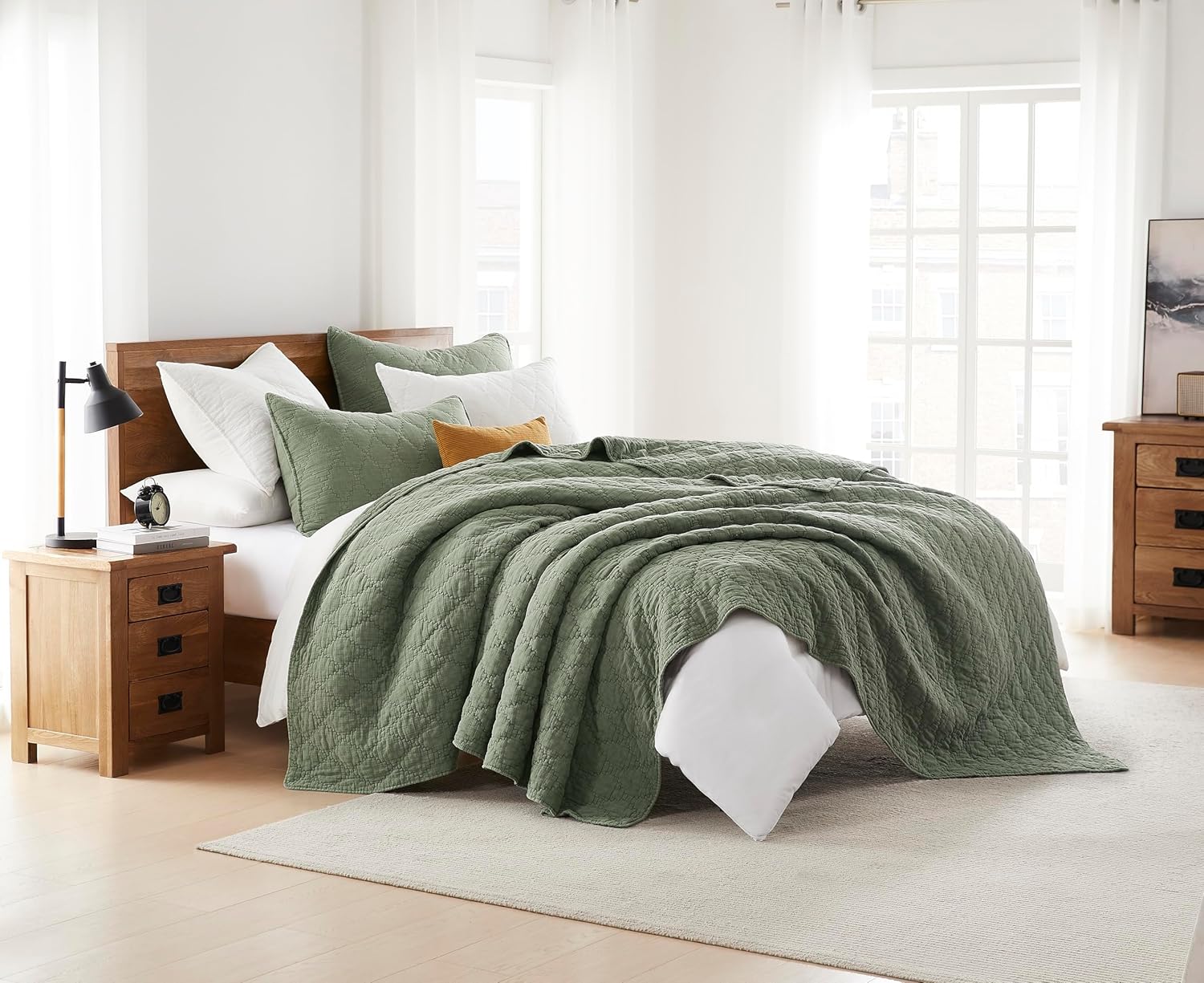 palassio Olive Green Queen Size Quilt Set, Muslin Cotton Shell Down-Alt Poly Filling, Soft Shabby Chic Rustic Farmhouse Country Bedspread, Textured Gauze Coverlet, Lightweight Bedding, 2 Shams