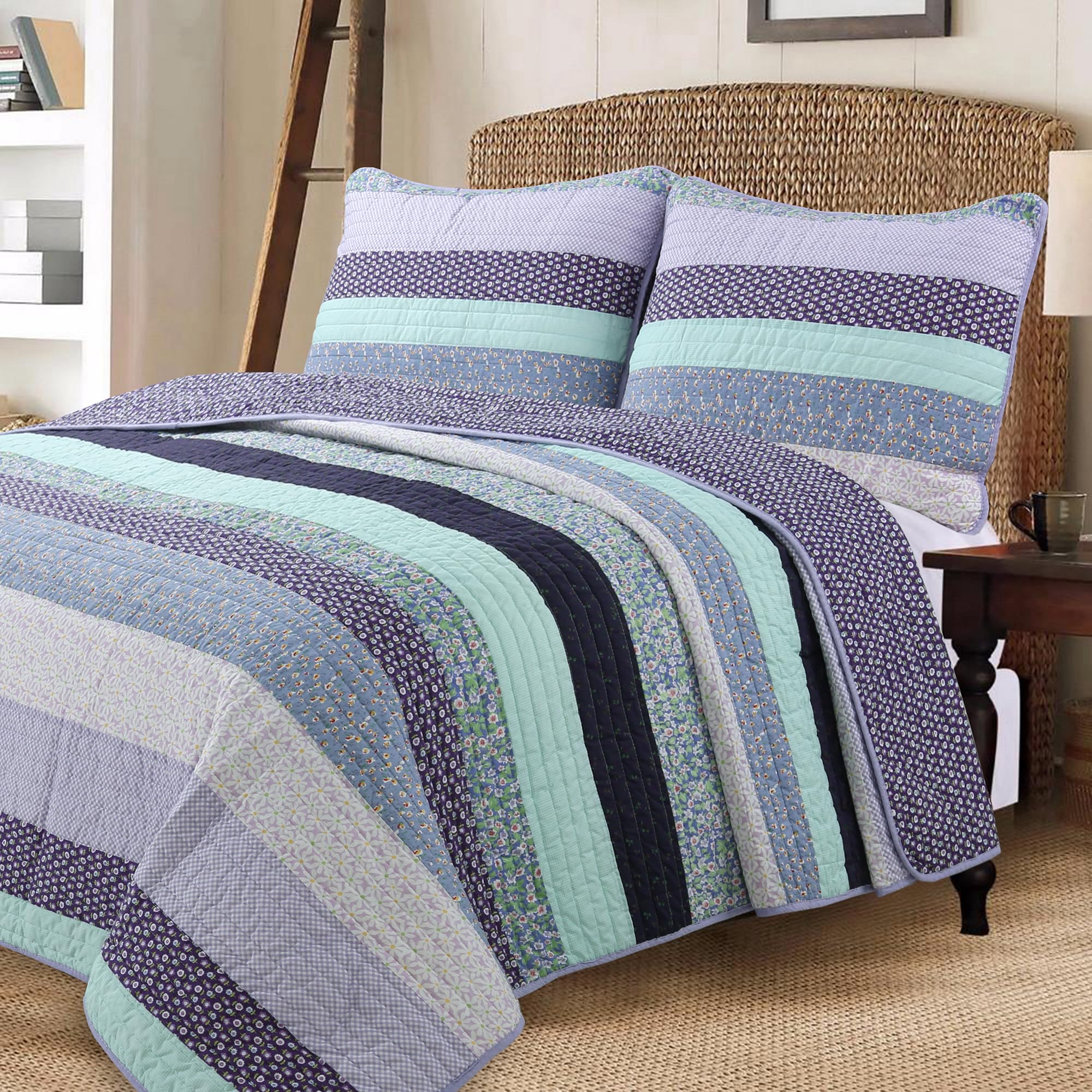 Khaki Red Farmhouse Patchwork Quilt Set, Queen Size 3-Piece Reversible Cotton Bedding