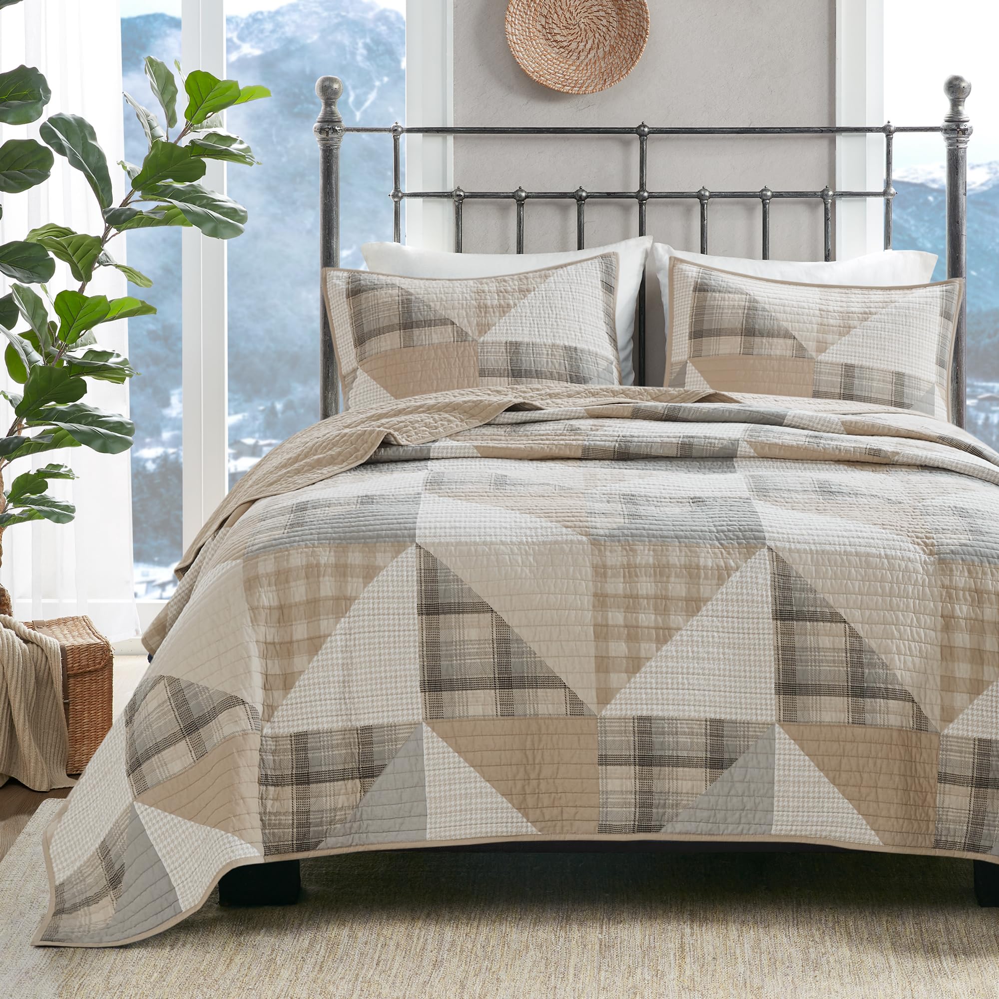 Woolrich Winter Plains Reversible Quilt Set - Cottage Styling Reversed to Solid Color, All Season Lightweight Coverlet, Cozy Bedding Layer, Matching Shams, Oversized Full/Queen, Stripes Taupe 3 Piece