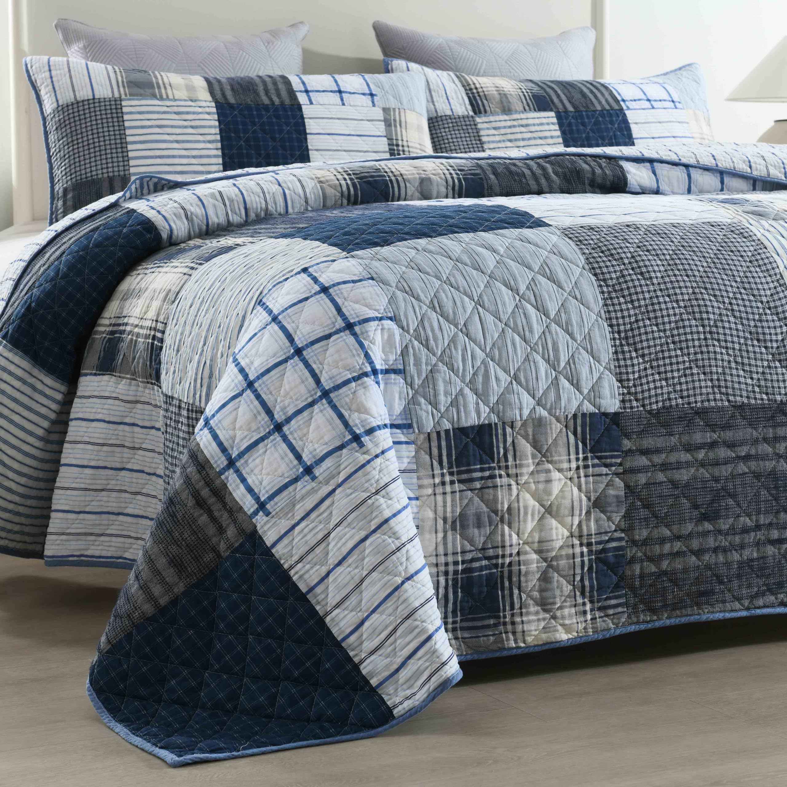 DURLENGEN Forest 100% Cotton Queen Quilt 3Pcs,Bohemian Reversible Leaves & Flowers Pattern on White, Luxury Lightweight Coverlet Sets for All Season(Queen 90x96,Forest)