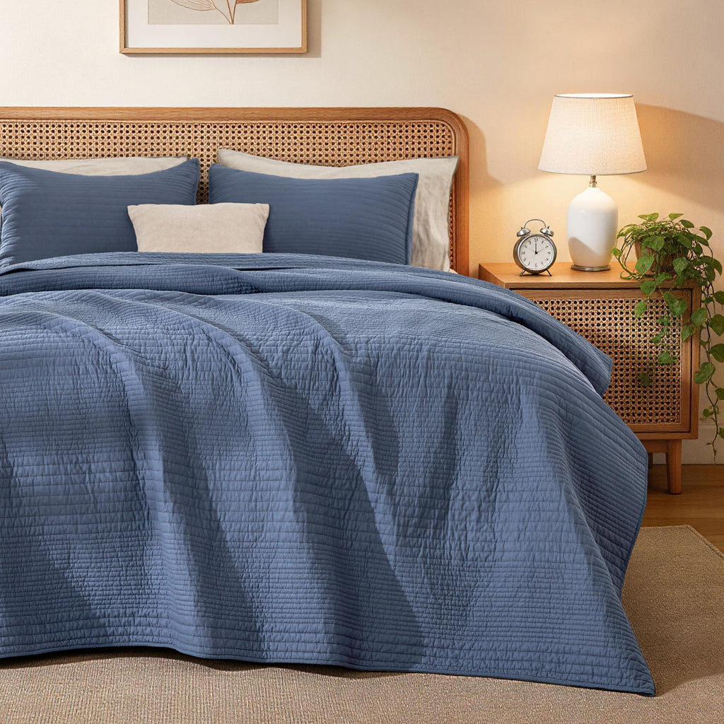 Love's cabin Queen Size Cotton Quilt Set, 100% Cotton Fabric Striped Textured Coverlet with Crinkled Look, Lightweight Quilted Bedspread for All Season, Includes 2 Pillow Shams, Grey | Lightweight