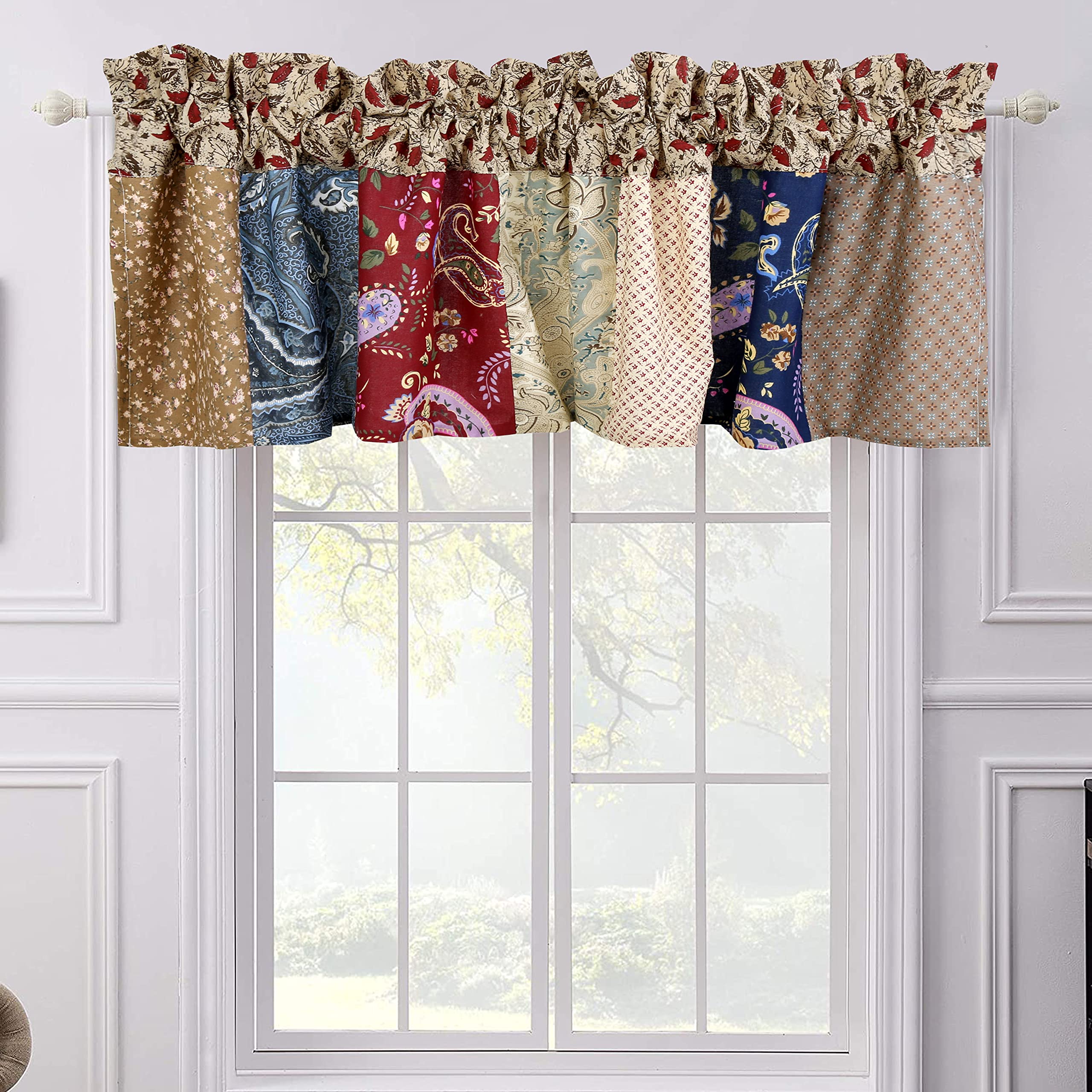 Khaki Red Farmhouse Patchwork Quilt Set, Queen Size 3-Piece Reversible Cotton Bedding
