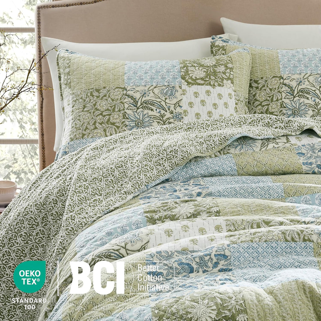 WDCOZY 100% Cotton Reversible Patchwork Quilt Queen Size, Lightweight Farmhouse Vintage Shabby Chic Bedding Set with 2 Pillow Shams, Green Floral Printed Pattern Bedspread Coverlet for All Seasons