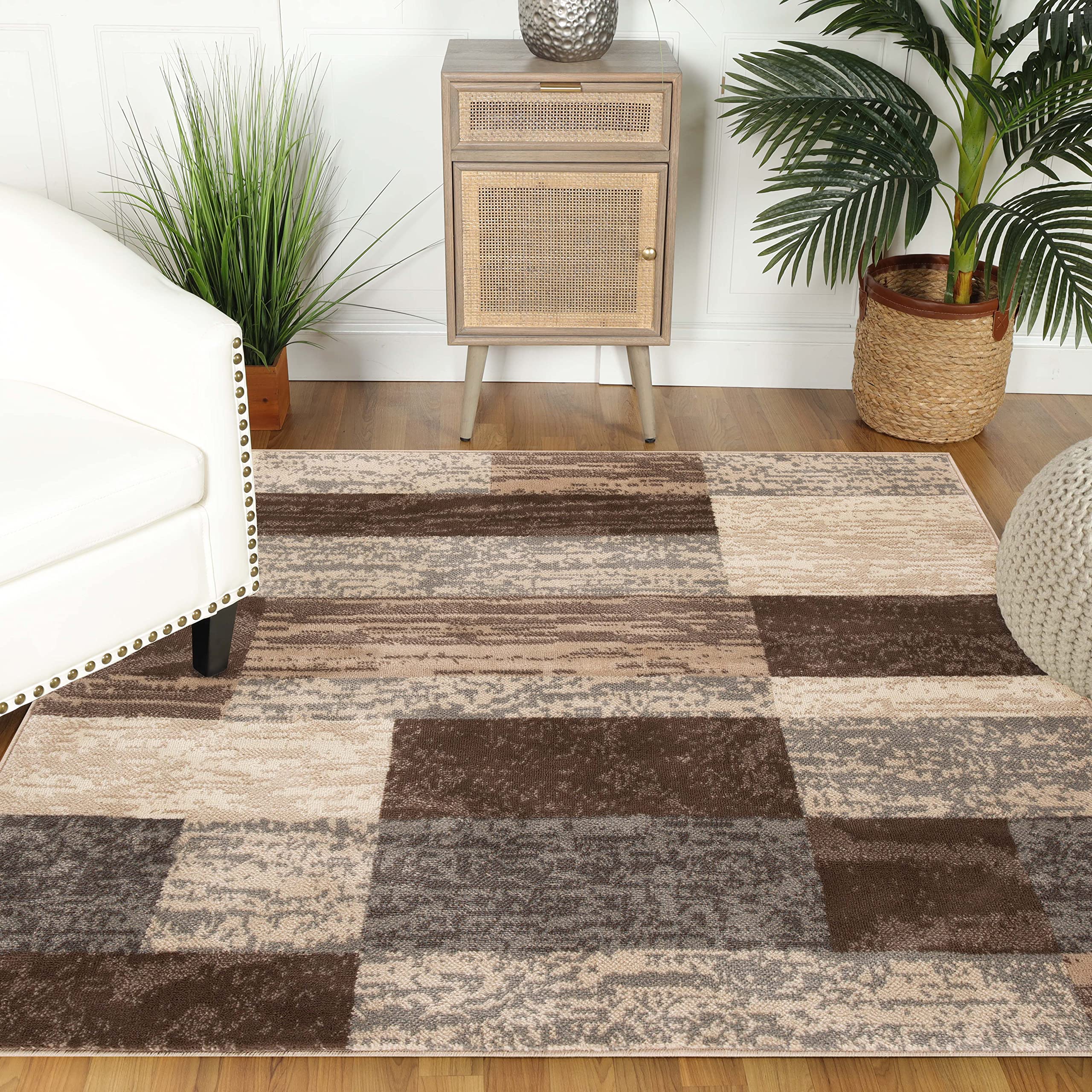 SUPERIOR Indoor Area Rug, Jute Backed, Modern Geometric Patchwork Floor Decor for Bedroom, Office, Living Room, Entryway, Hardwood Floors, Rockwood Collection, 4' x 6', Chocolate
