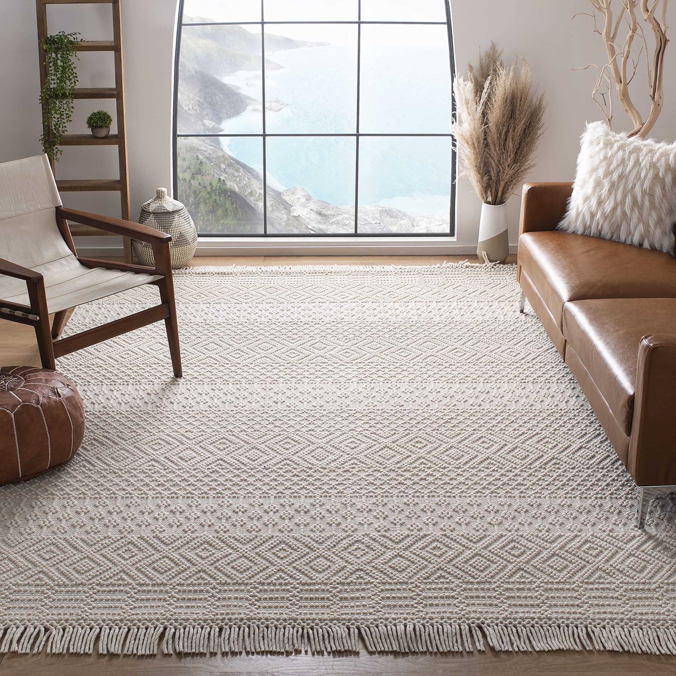 SAFAVIEH Natura Collection Area Rug - 5' x 8', Ivory & Navy, Handmade Moroccan Boho Wool Fringe, Ideal for High Traffic Areas in Living Room, Bedroom (NAT852N)