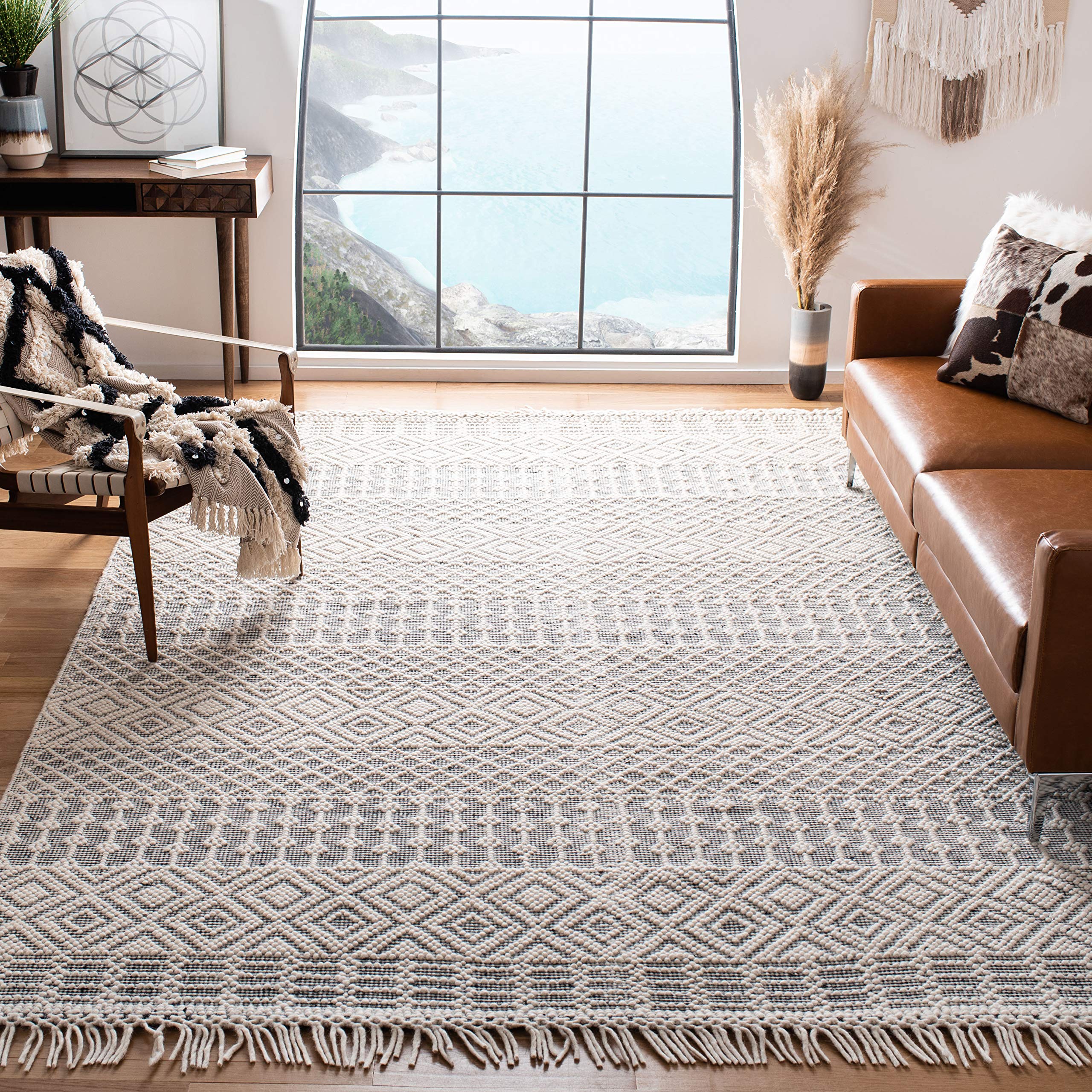 SAFAVIEH Natura Collection Area Rug - 5' x 8', Ivory & Navy, Handmade Moroccan Boho Wool Fringe, Ideal for High Traffic Areas in Living Room, Bedroom (NAT852N)